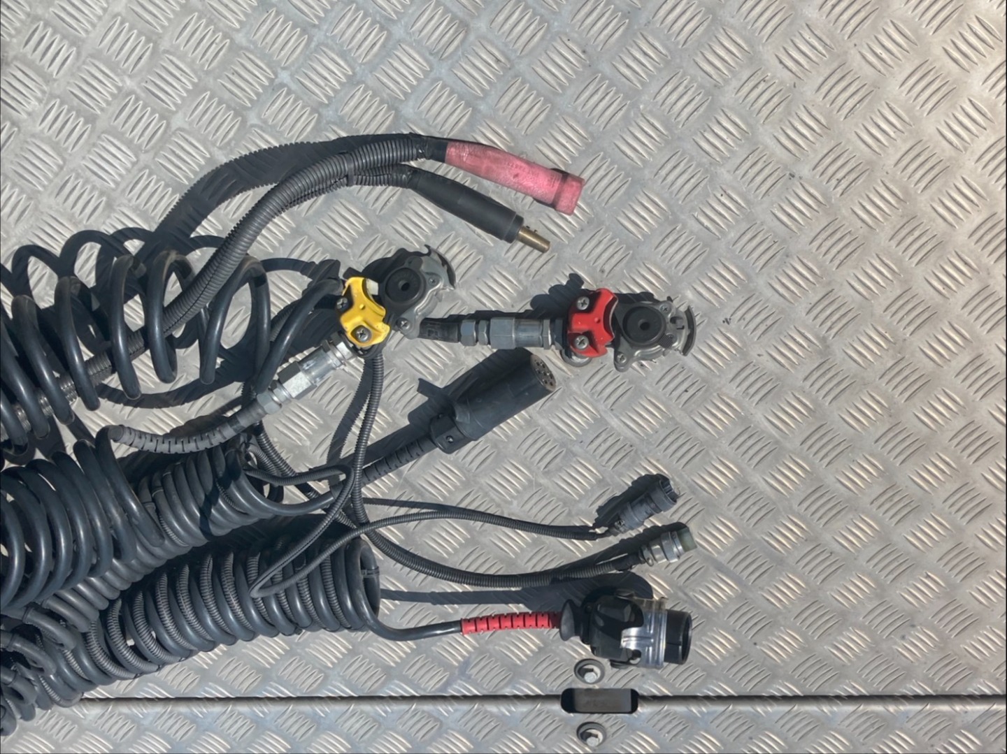 コネクター類です。|UDトラックス クオン 2RG-GK5DAD(2WD)の写真22