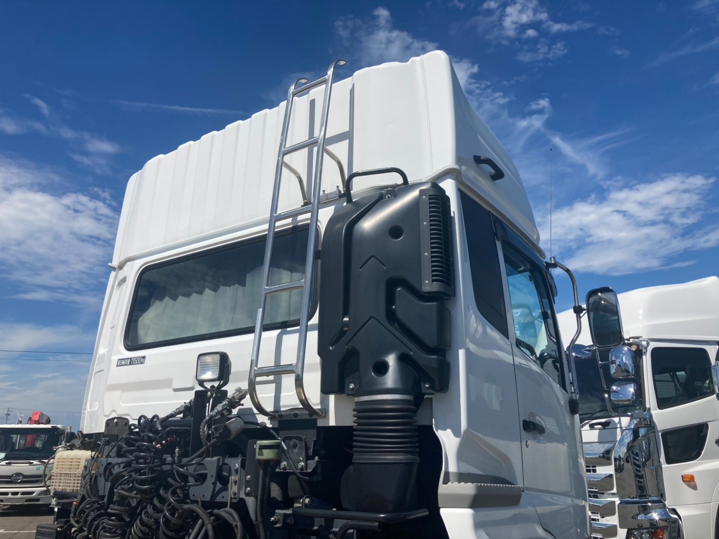 キャブバックの状態です。|UDトラックス クオン 2RG-GK5DAD(2WD)の写真25