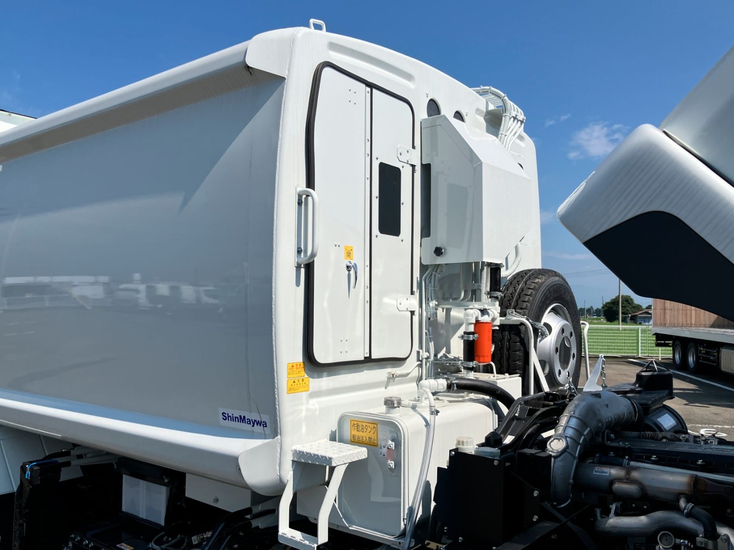 点検窓周りの状態です。|三菱 ファイター 2KG-FK72F(2WD)の写真11