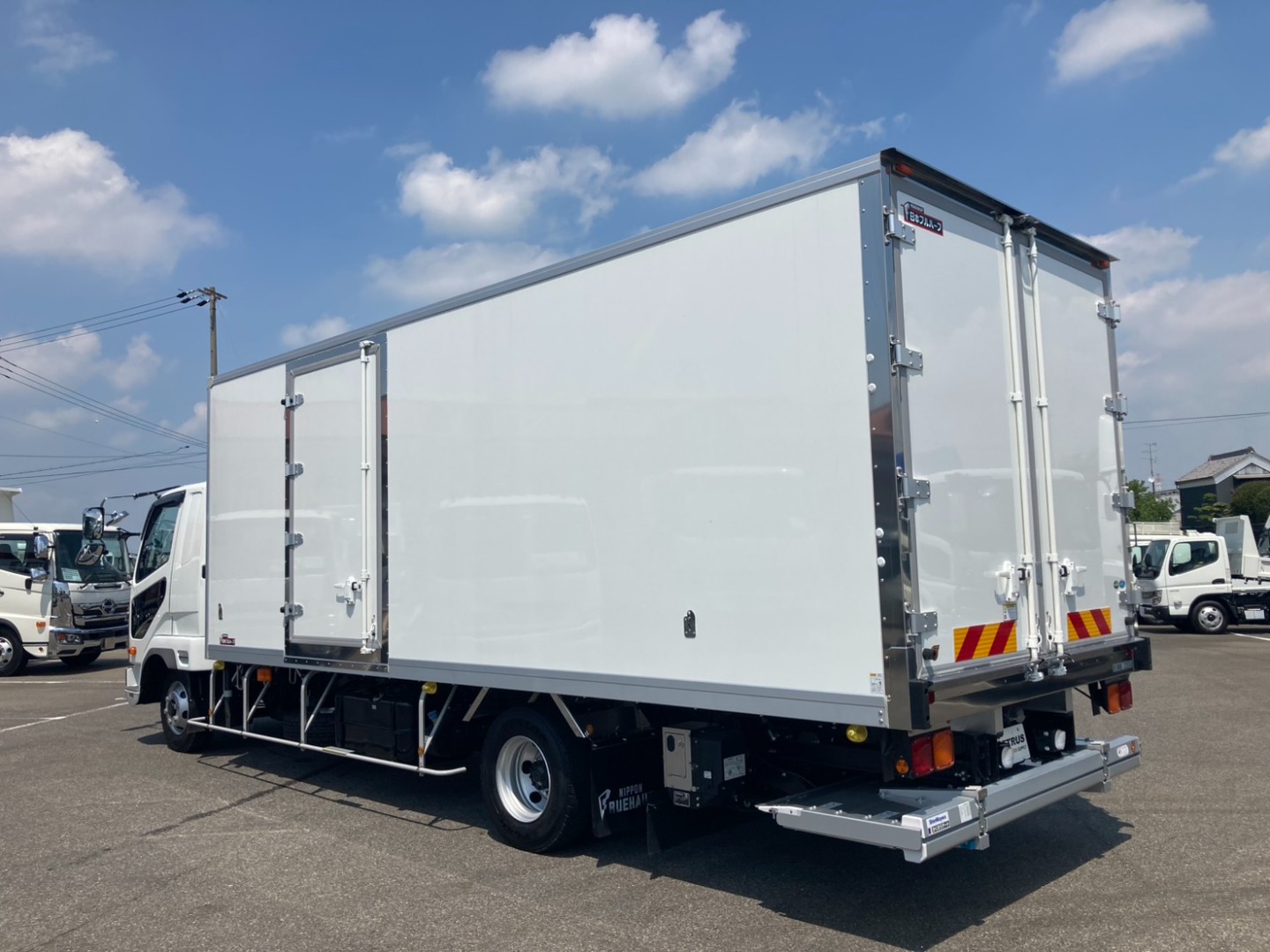 三菱 ファイター 2KG-FK65F(2WD)の写真3