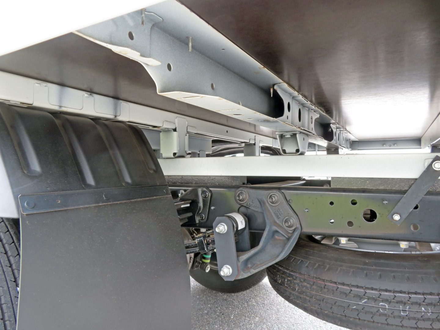 ネタの状態です。(横ネタは鉄製です)|日野 デュトロ 2KG-XZU712M(2WD)の写真5