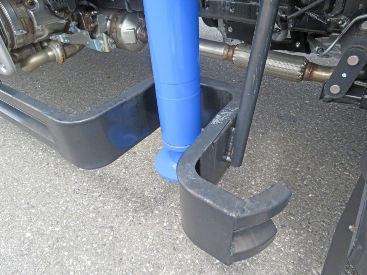 サイドバンパーに色あせがあります。(左右)|日野 デュトロ 2KG-XZU712M(2WD)の写真20
