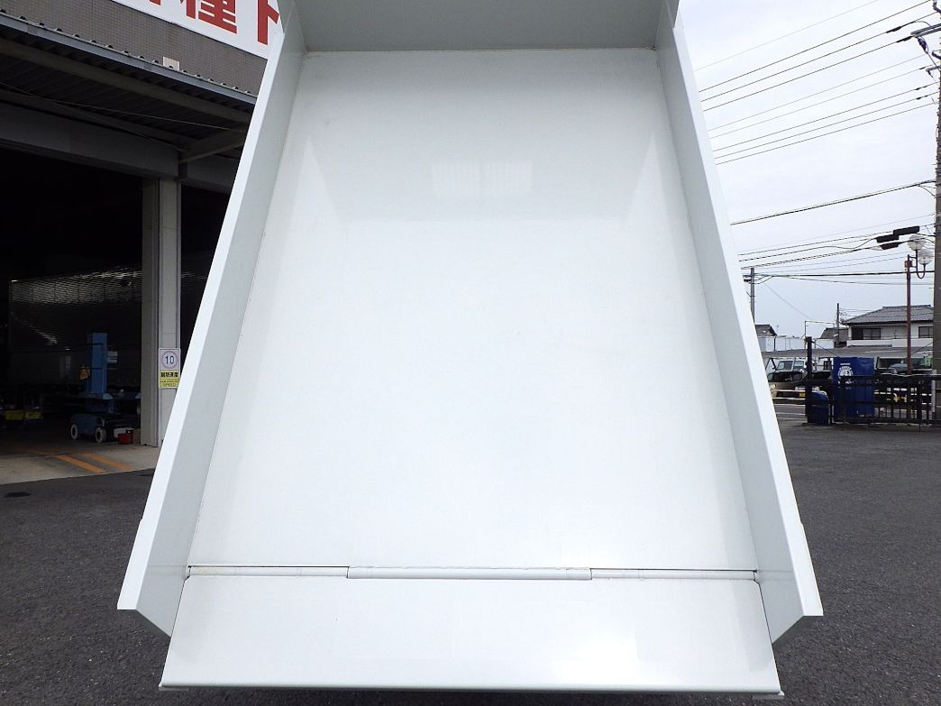 三菱 ファイター 2KG-FK62F(2WD)の写真8