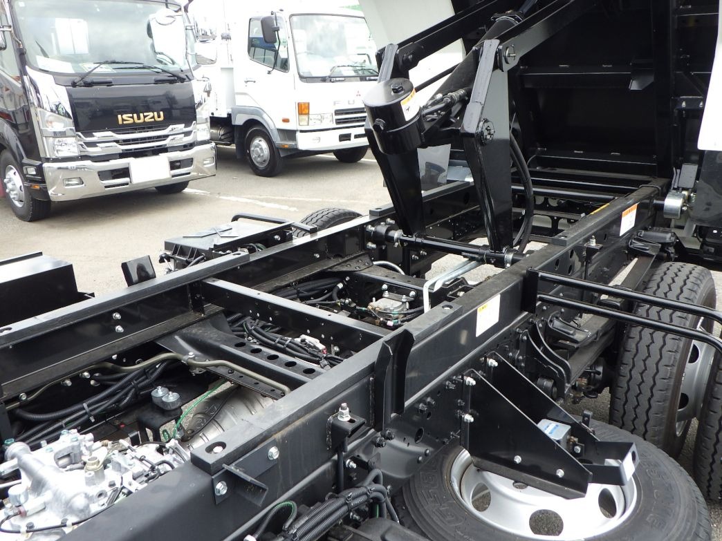 シャーシの状態です。|三菱 ファイター 2KG-FK62F(2WD)の写真10