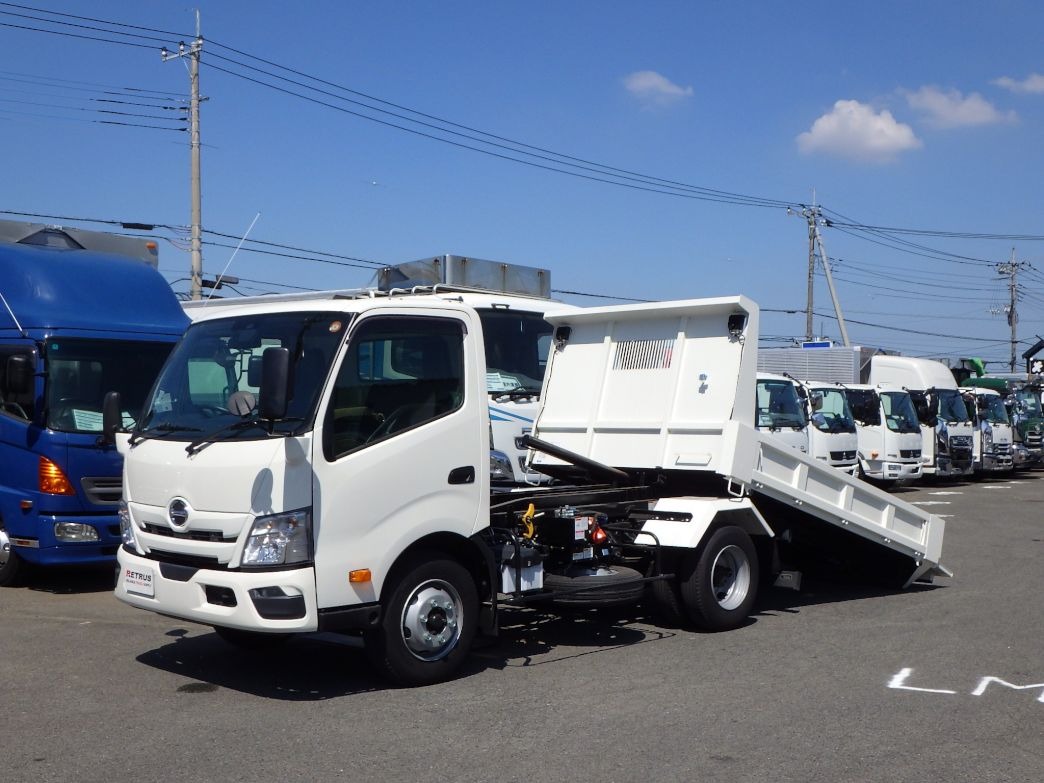 日野 デュトロ 2WG-XZU701X(2WD)の写真1