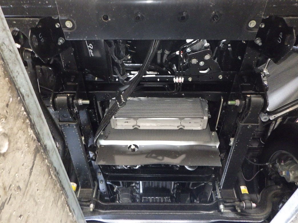 ボディー下周りの状態です。|日野 デュトロ 2WG-XZU701X(2WD)の写真16