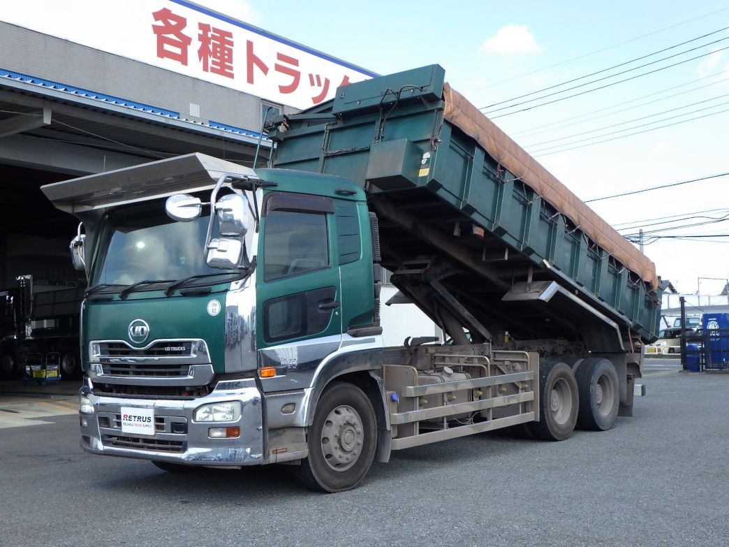 UDトラックス クオン QKG-CD5YLの写真1