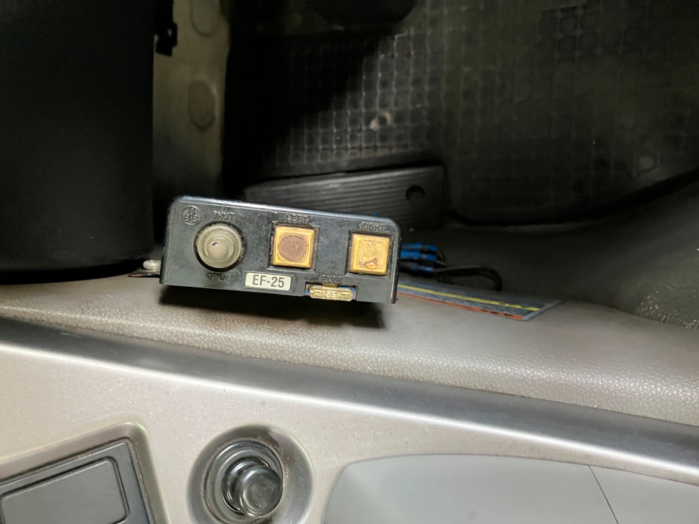 UDトラックス クオン QKG-CD5YLの写真15