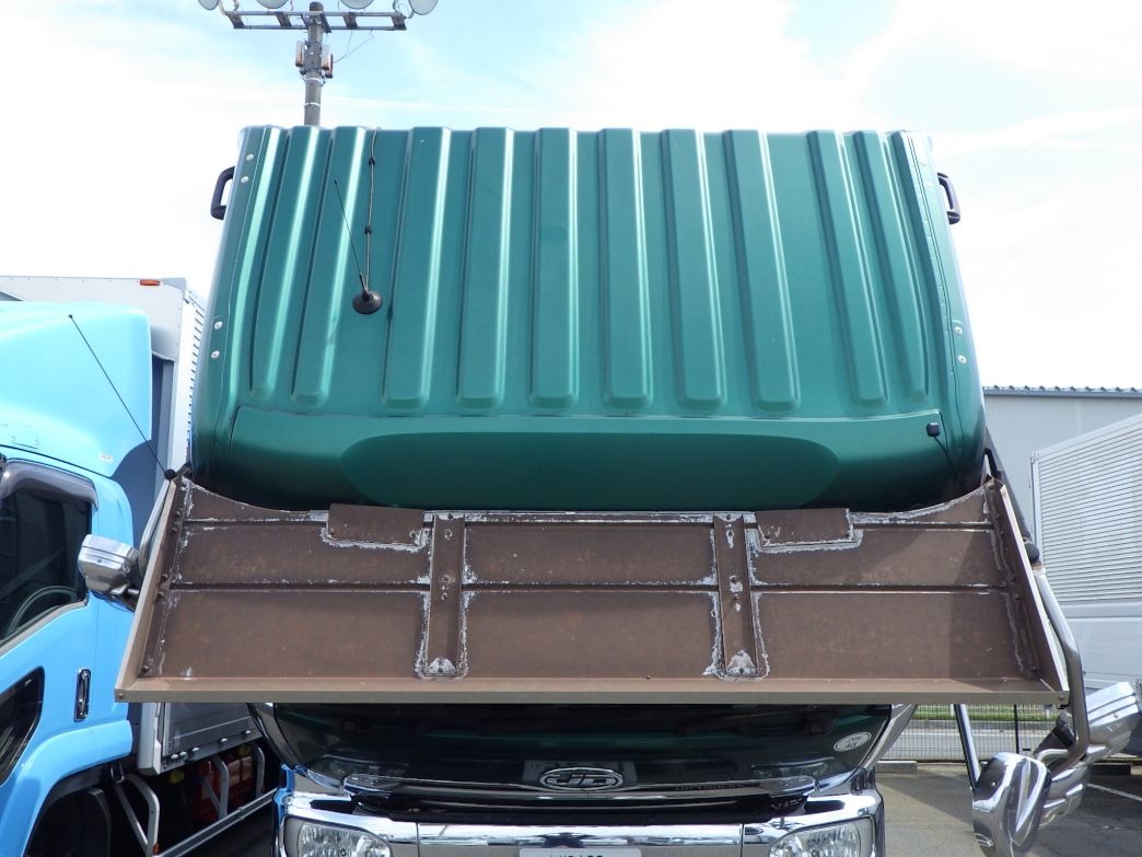 UDトラックス クオン QKG-CD5YLの写真22