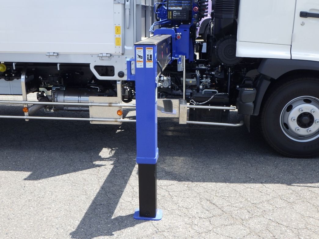 アウトリガーは差し違い式です。|日野 レンジャー 2KG-FD2ABA(2WD)の写真11