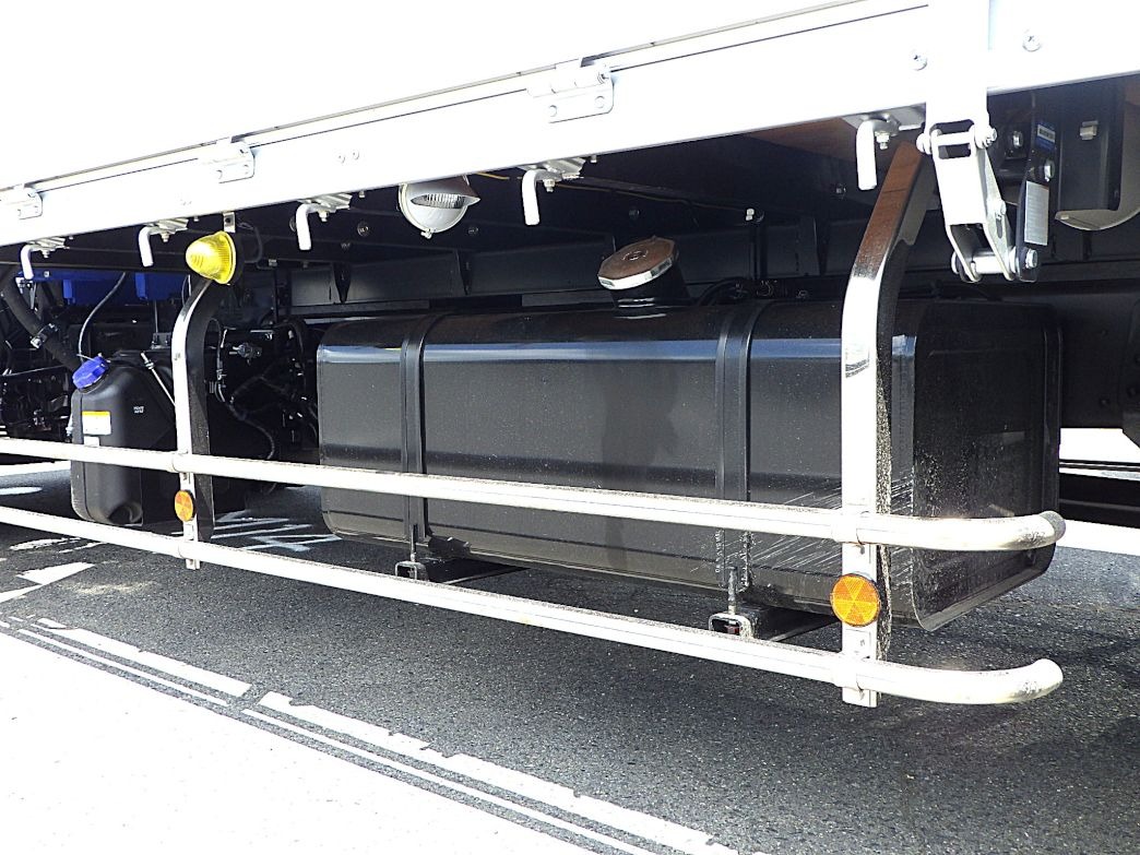 燃料タンクは200Lです。|日野 レンジャー 2KG-FD2ABA(2WD)の写真21