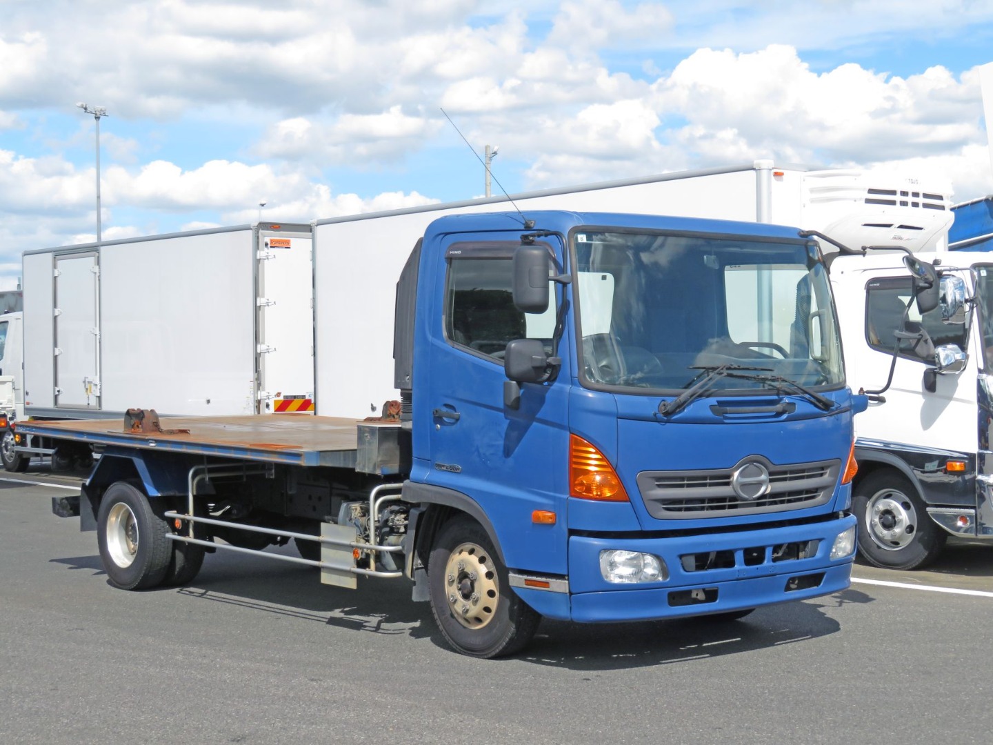 日野 レンジャー TKG-FC9JGAA(2WD)の写真2