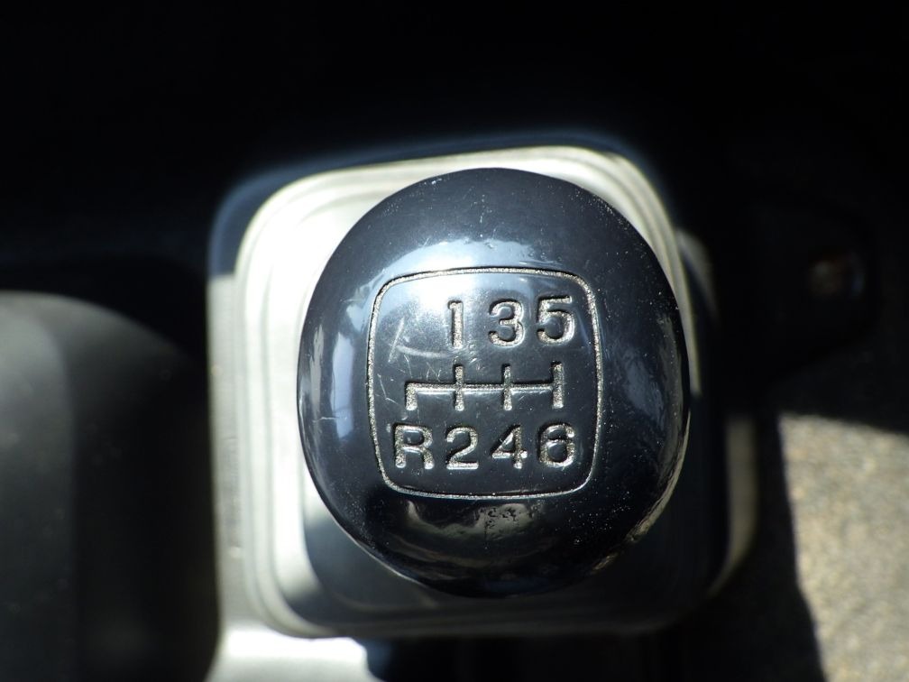 MT6速です。|日野 レンジャー TKG-FD9JLAA(2WD)の写真22