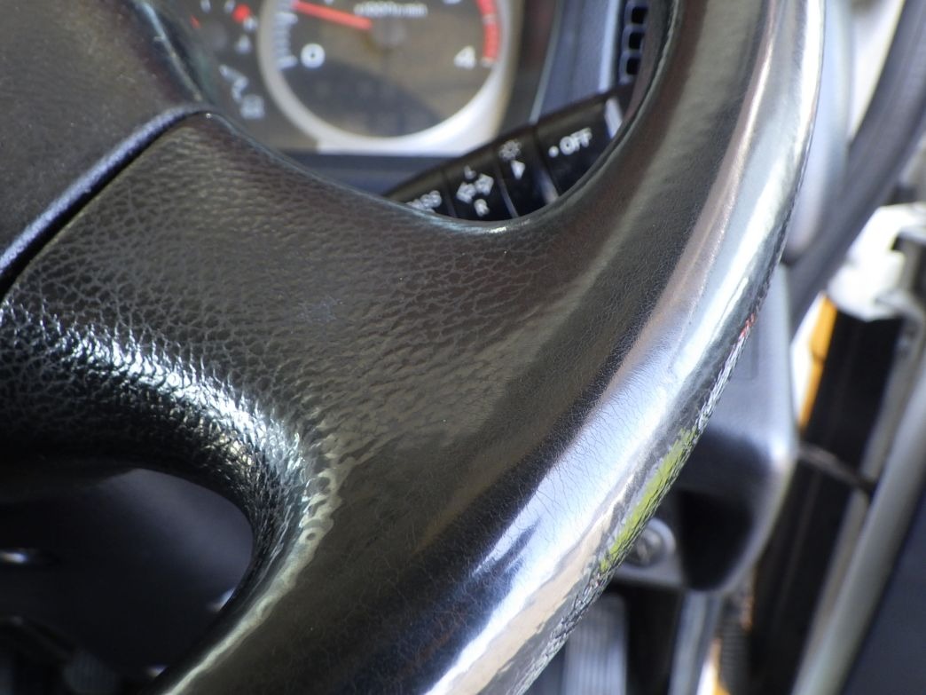 ハンドルにスレがあります。|日野 レンジャー TKG-FD9JLAA(2WD)の写真47