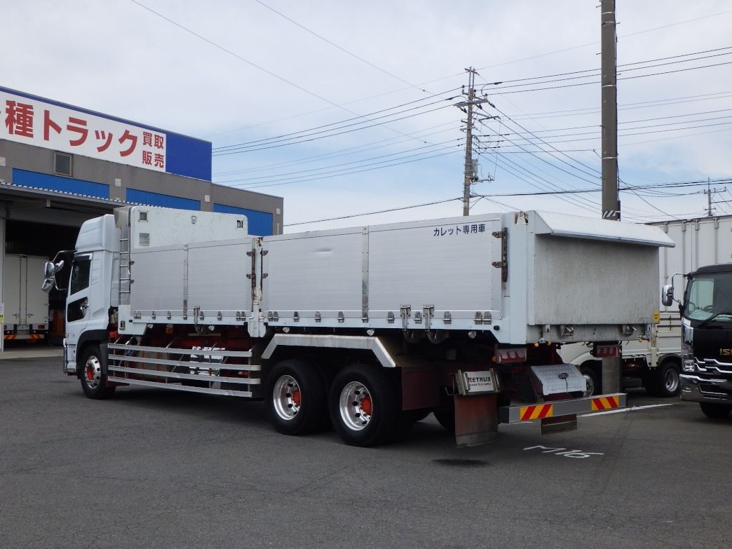 UDトラックス クオン 2PG-CD5CLの写真3