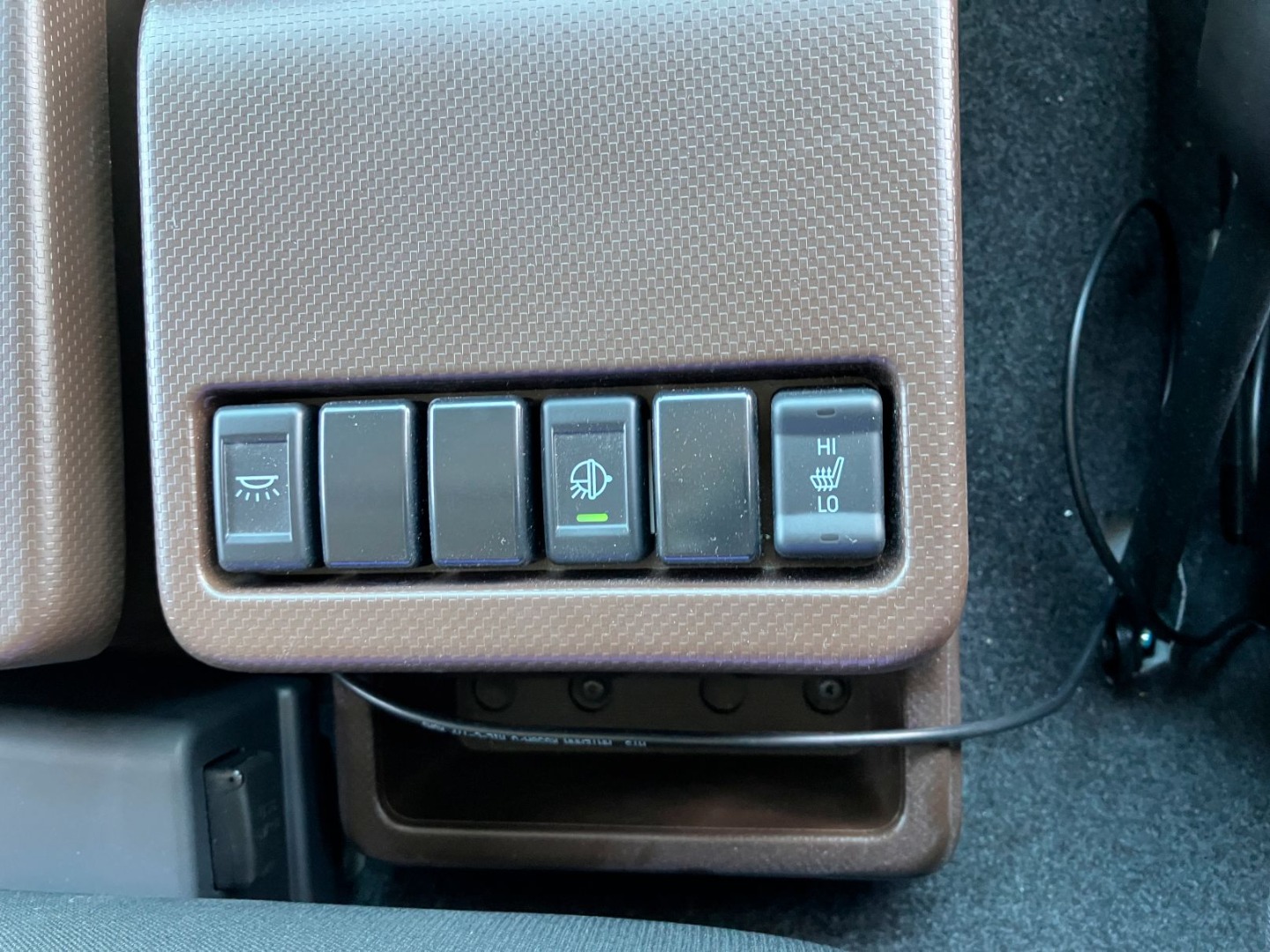 スイッチ類です。|いすゞ ギガ 2RG-CXZ77DTの写真29