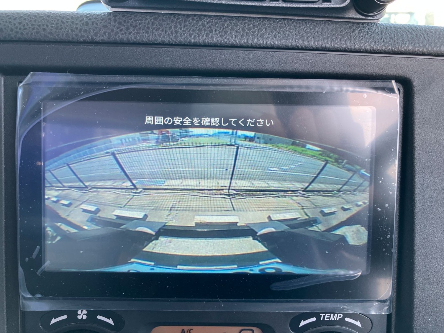 オーディオ一体型バックモニター付きです。|いすゞ ギガ 2RG-CXZ77DTの写真33