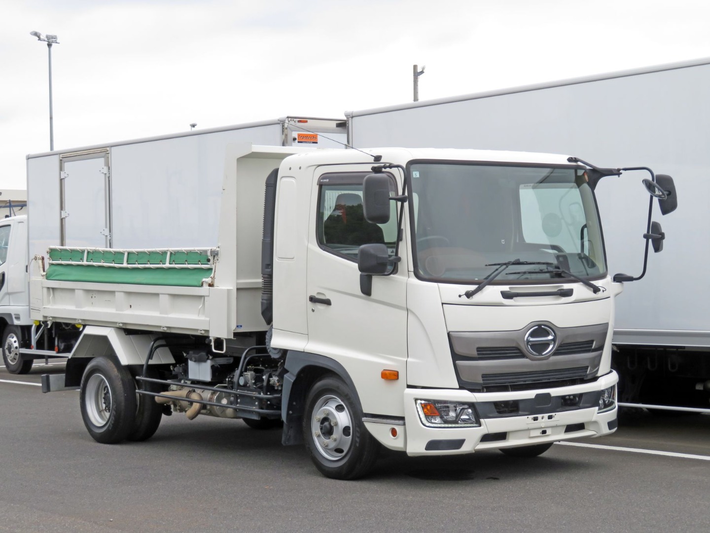 日野 レンジャー 2PG-FD2ABA(2WD)の写真2