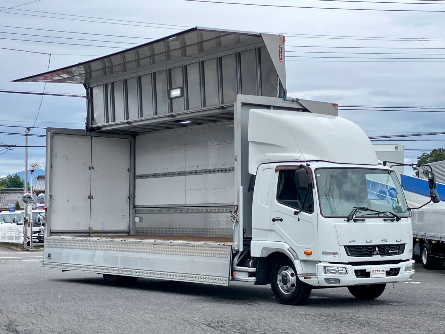 三菱 ファイター TKG-FK64F(2WD)の写真2