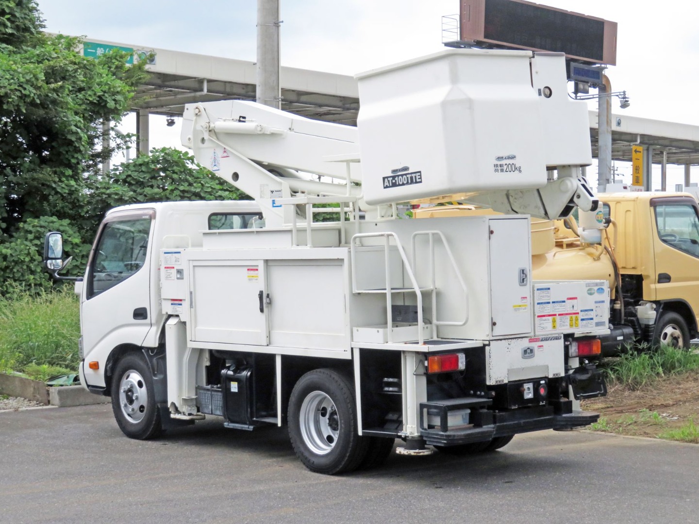 日野 デュトロ TPG-XZU600X(2WD)の写真3