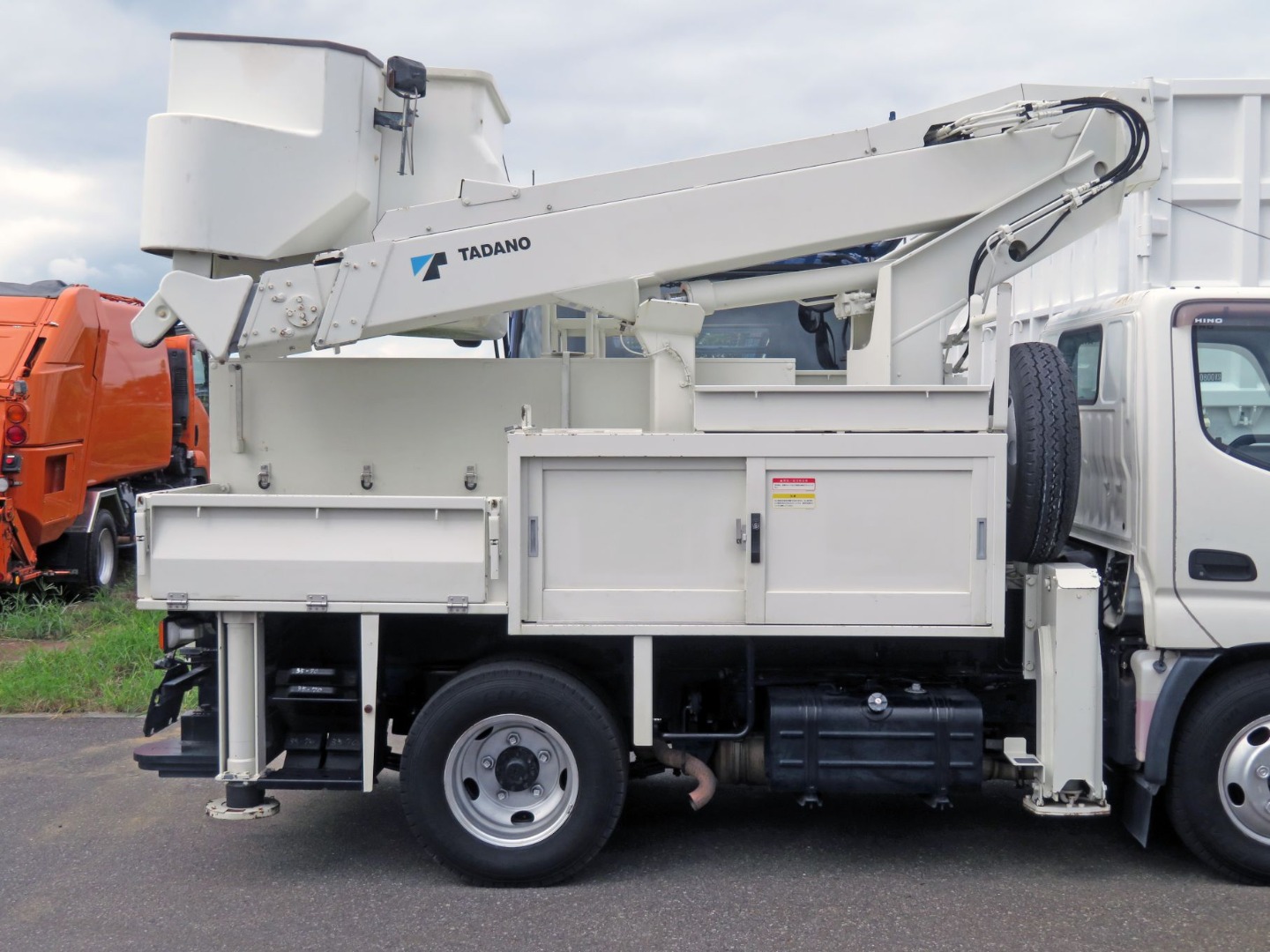 側面の外観状態です。|日野 デュトロ TPG-XZU600X(2WD)の写真13