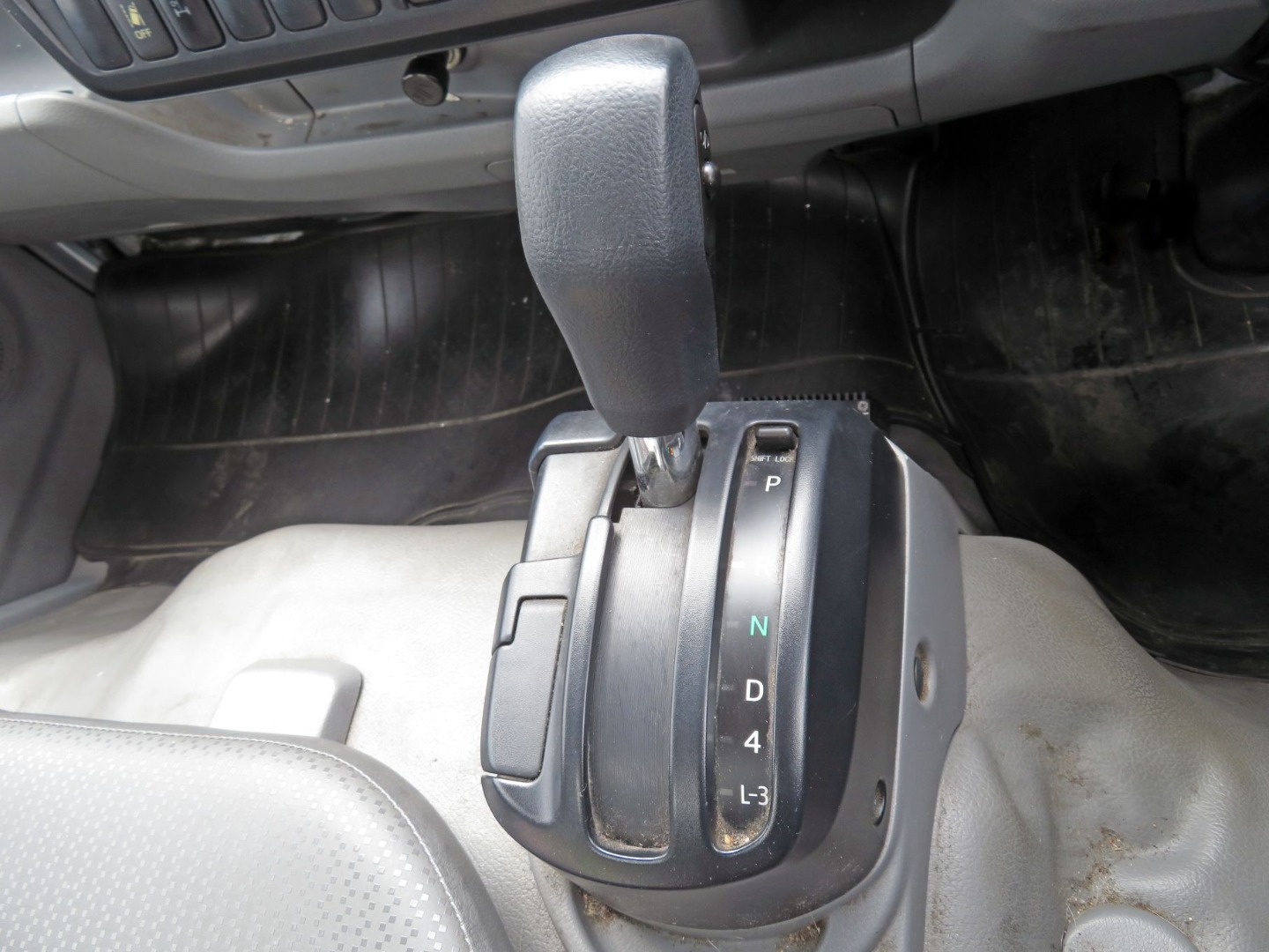 ATです。|日野 デュトロ TPG-XZU600X(2WD)の写真27