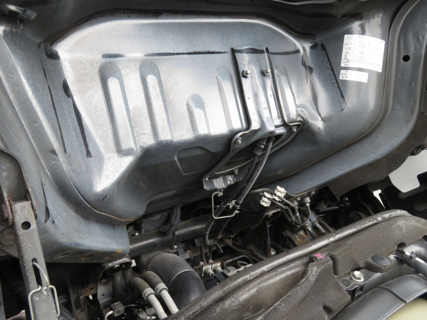 キャブ底面の状態です。|日野 デュトロ TPG-XZU600X(2WD)の写真35
