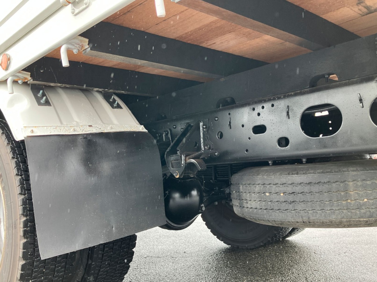 いすゞ フォワード TKG-FRR90S1(2WD)の写真6