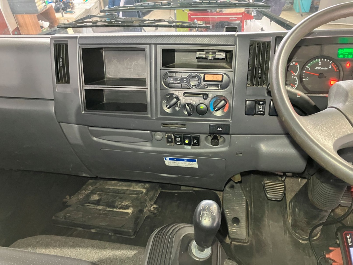 いすゞ フォワード TKG-FRR90S1(2WD)の写真13