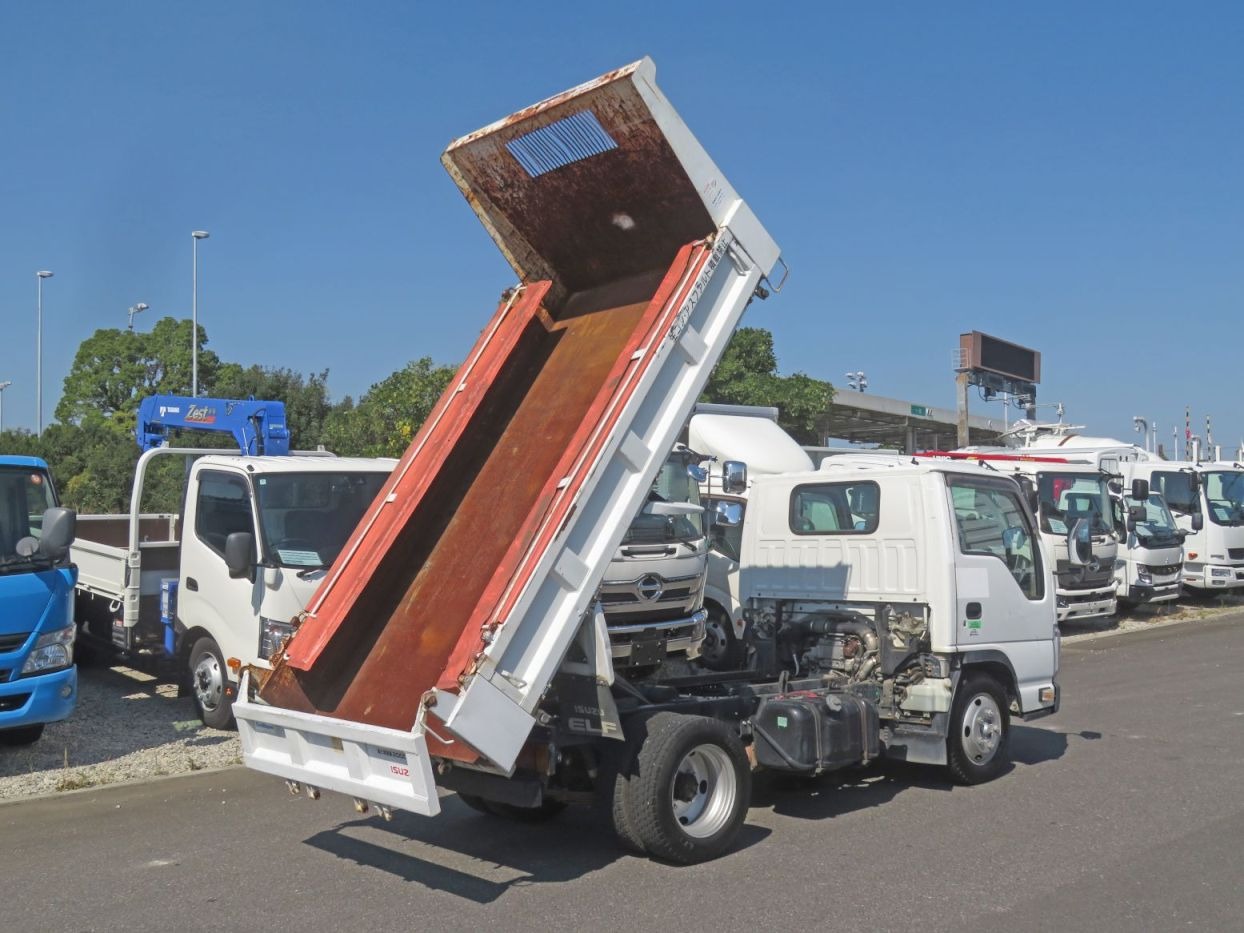 いすゞ エルフ TPG-NJR85AN(2WD)の写真4