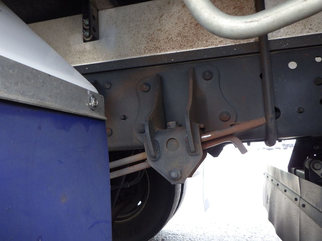 日野 レンジャー 2KG-FC2ABA(2WD)の写真5