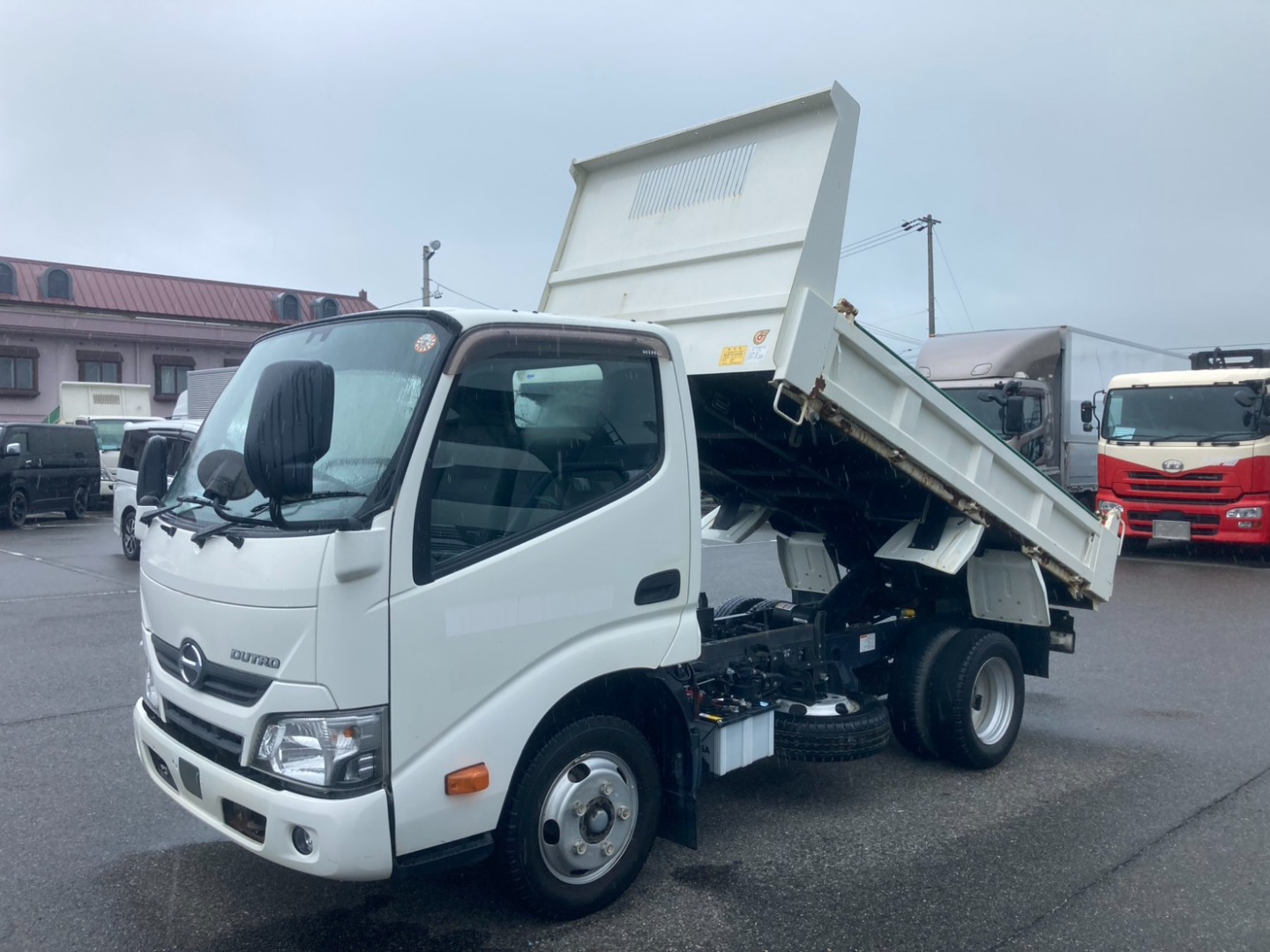 日野 デュトロ TPG-XZC610T(2WD)の写真1