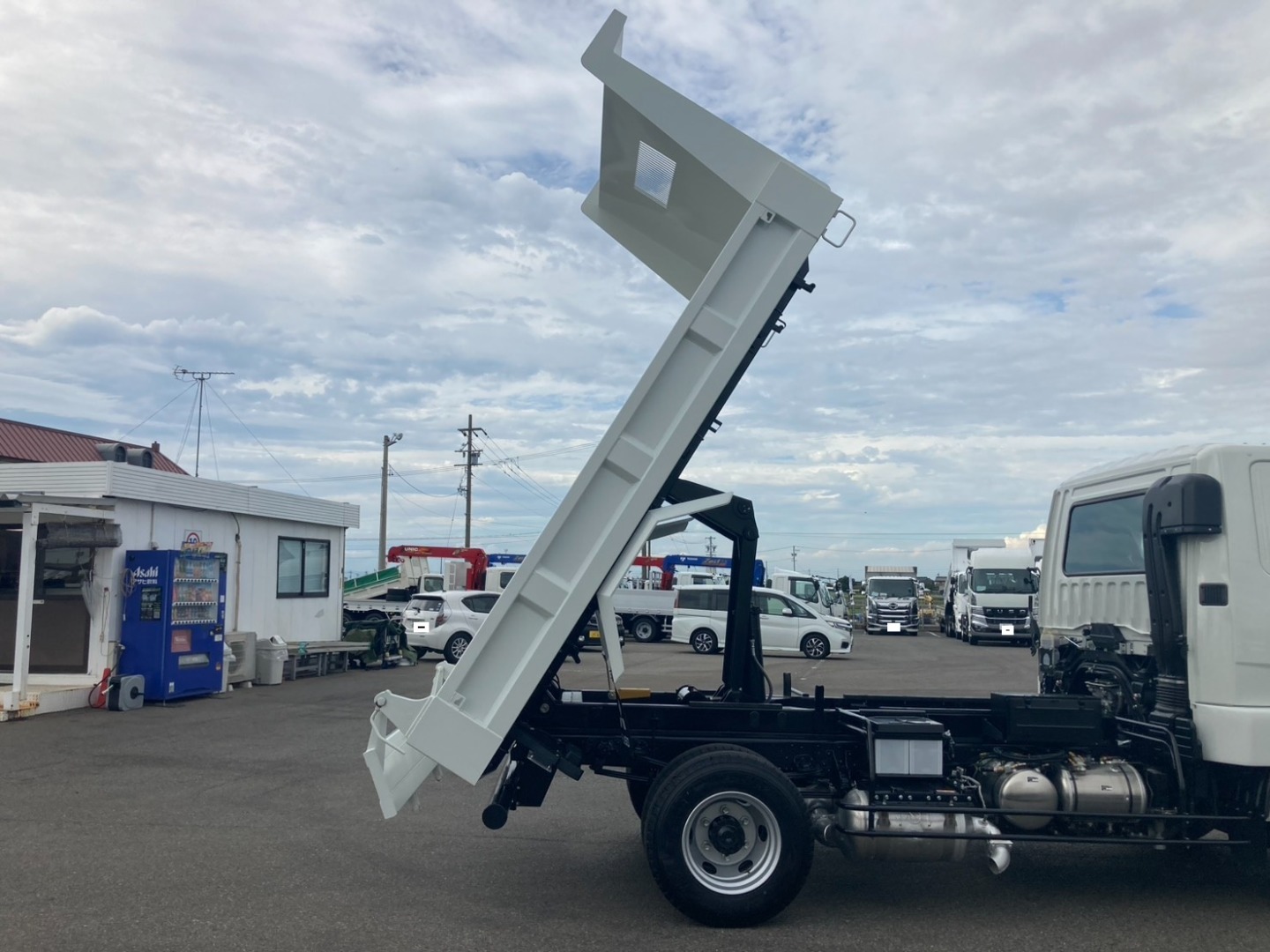 三菱 ファイター 2KG-FK62F(2WD)の写真26