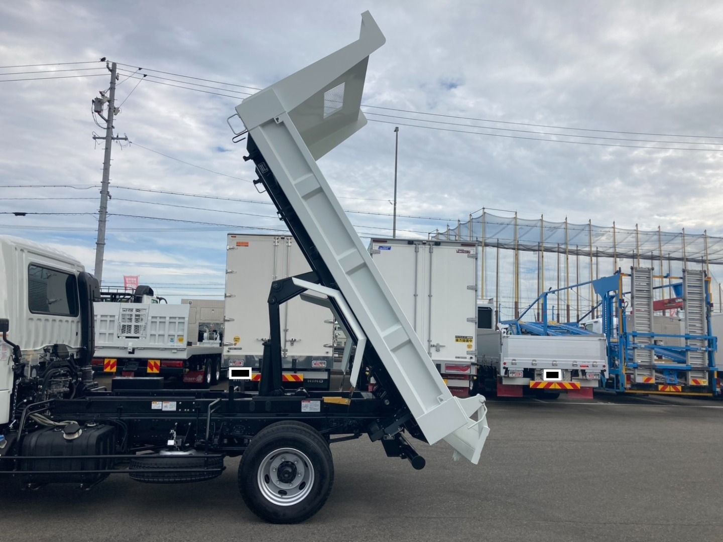 三菱 ファイター 2KG-FK62F(2WD)の写真27