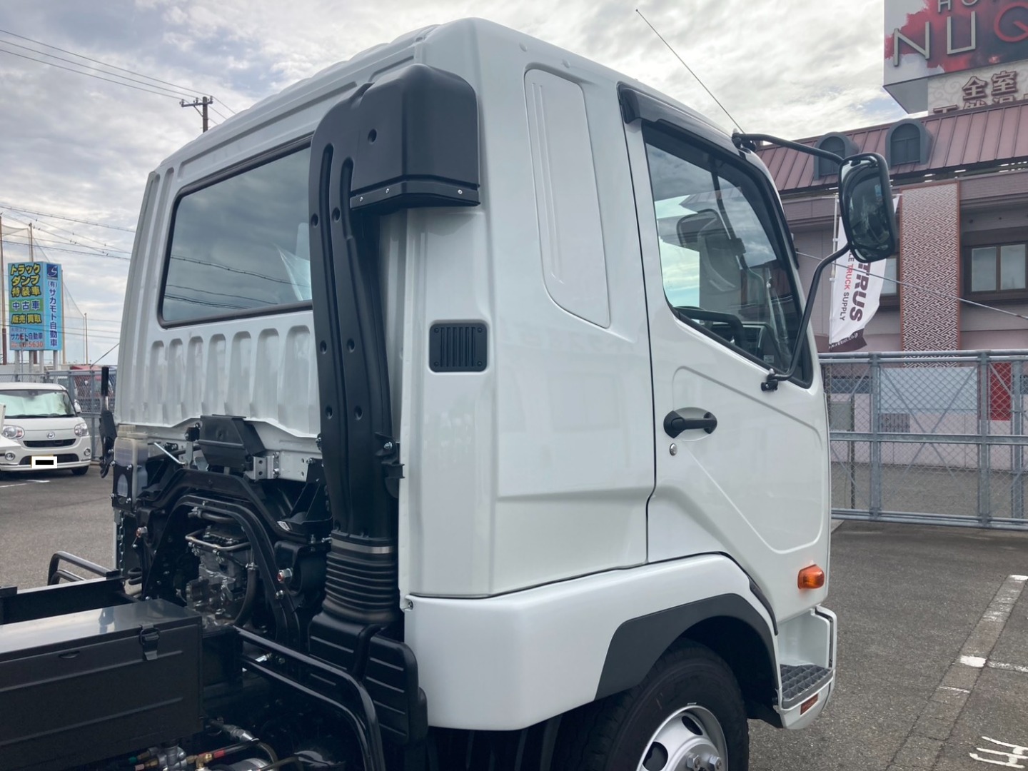 三菱 ファイター 2KG-FK62F(2WD)の写真28