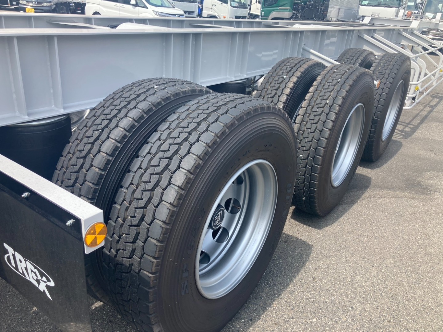 右タイヤの状態です。|トレクス  CTB34004改の写真27
