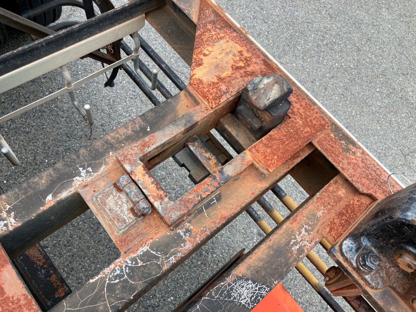 ツイストロック収納フタが一か所欠品しています。|日通  NT2280改の写真27