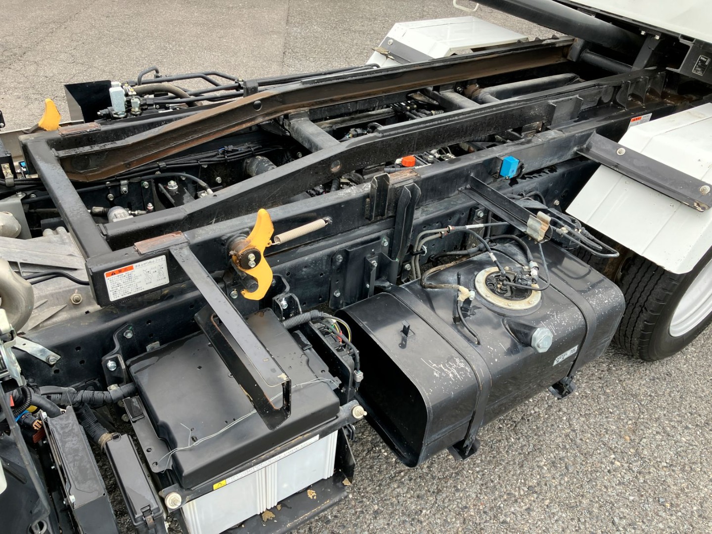 フレームとサブフレームの状態です。|三菱 キャンター 2RG-FBA60(2WD)の写真21