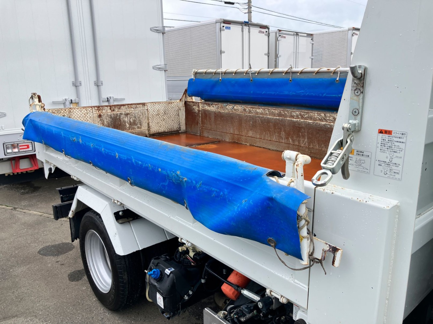 コボレーンを開いた状態です。|三菱 キャンター 2RG-FBA60(2WD)の写真23