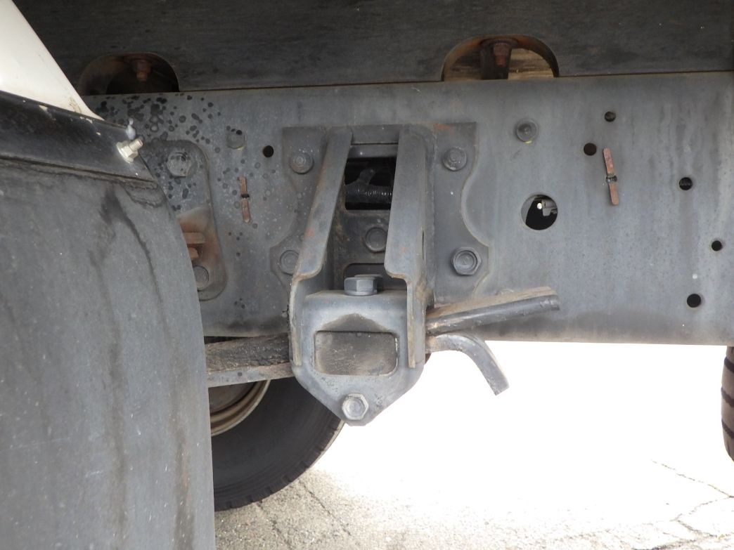 いすゞ フォワード 2PG-FRR90S1(2WD)の写真5