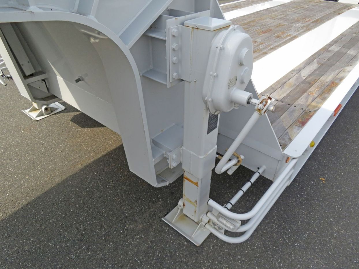 脚廻りに軽い置きサビがあります。|トレクス PMR440BUの写真28