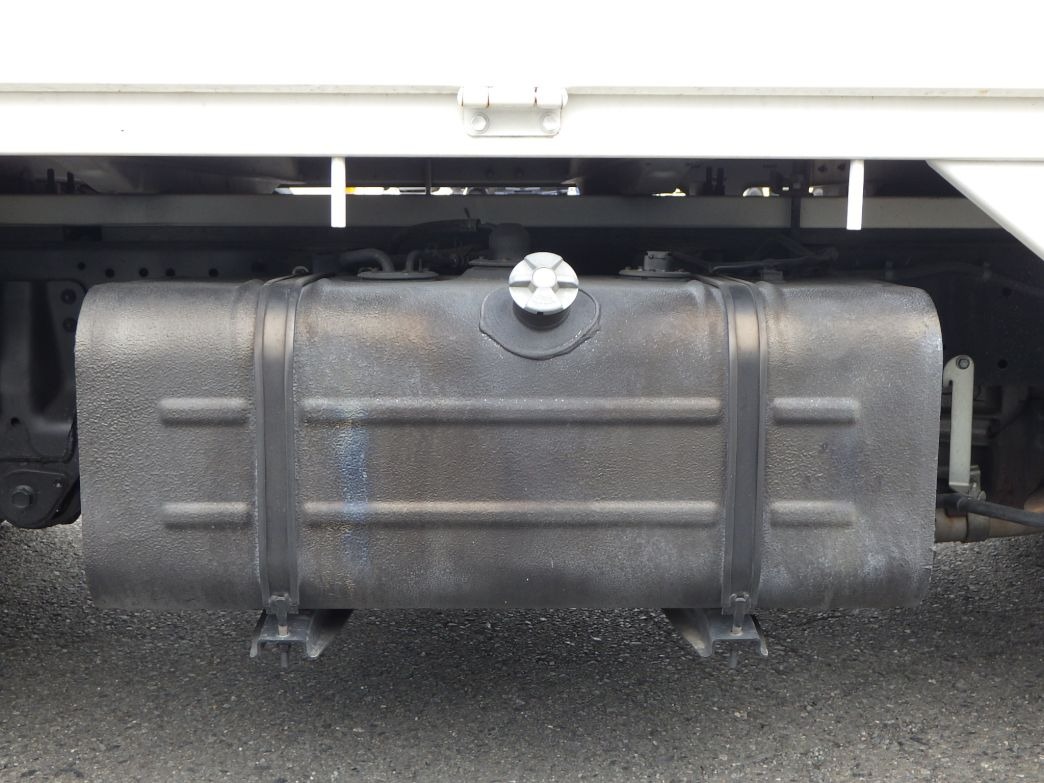 燃料タンクは８０Lです。|日野 デュトロ BKG-XZU508M(2WD)の写真19