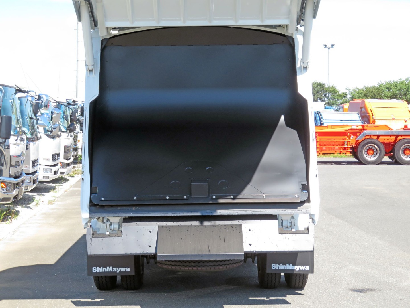 排出板の状態です。|三菱 ファイター 2KG-FK72F(2WD)の写真10