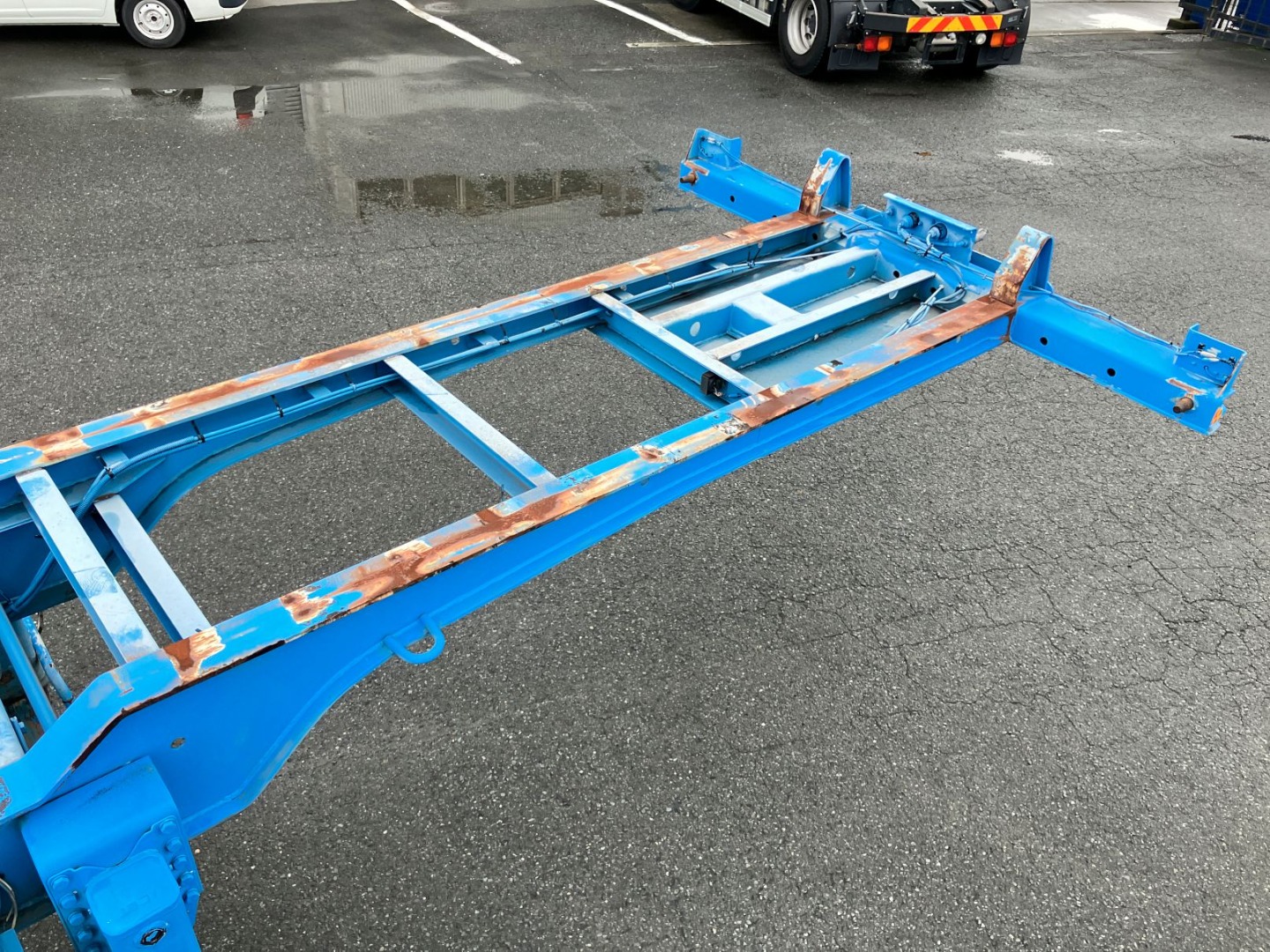 車両前方上面の状態です。キズ・サビがあります|トレクス NCCTB34081の写真18