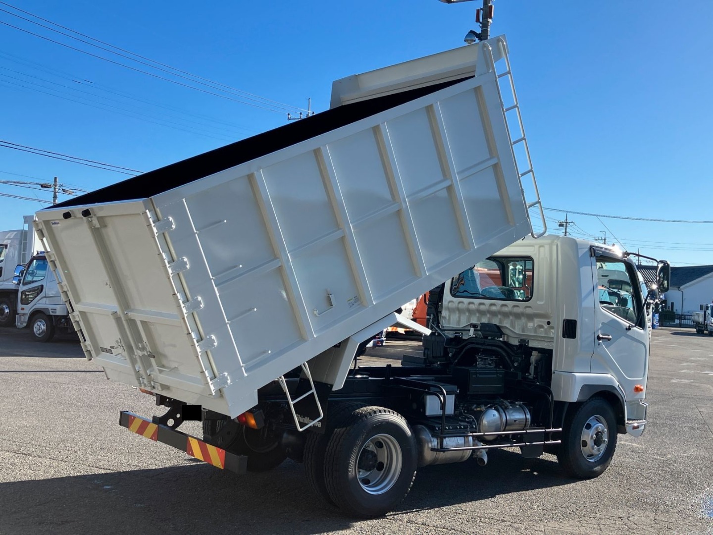 三菱 ファイター 2KG-FK72F(2WD)の写真4