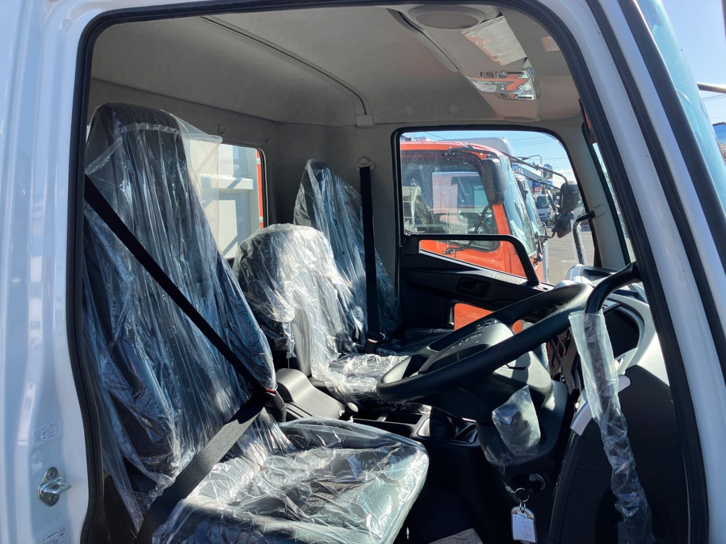 三菱 ファイター 2KG-FK72F(2WD)の写真5