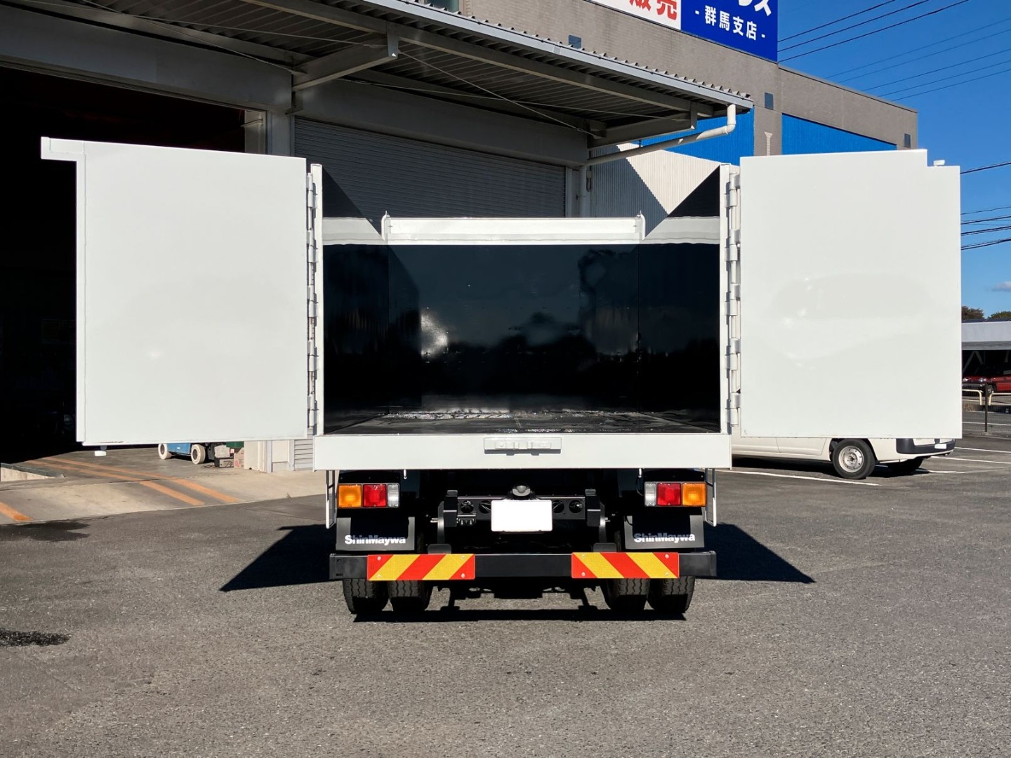 三菱 ファイター 2KG-FK72F(2WD)の写真8