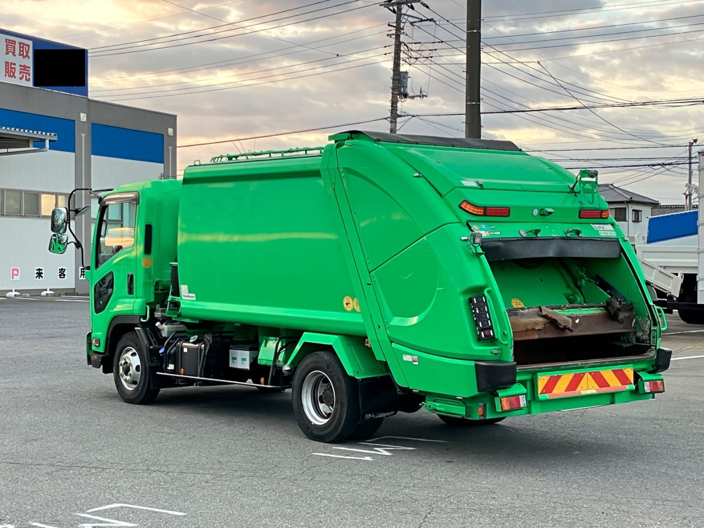 いすゞ フォワード 2PG-FRR90S2(2WD)の写真3