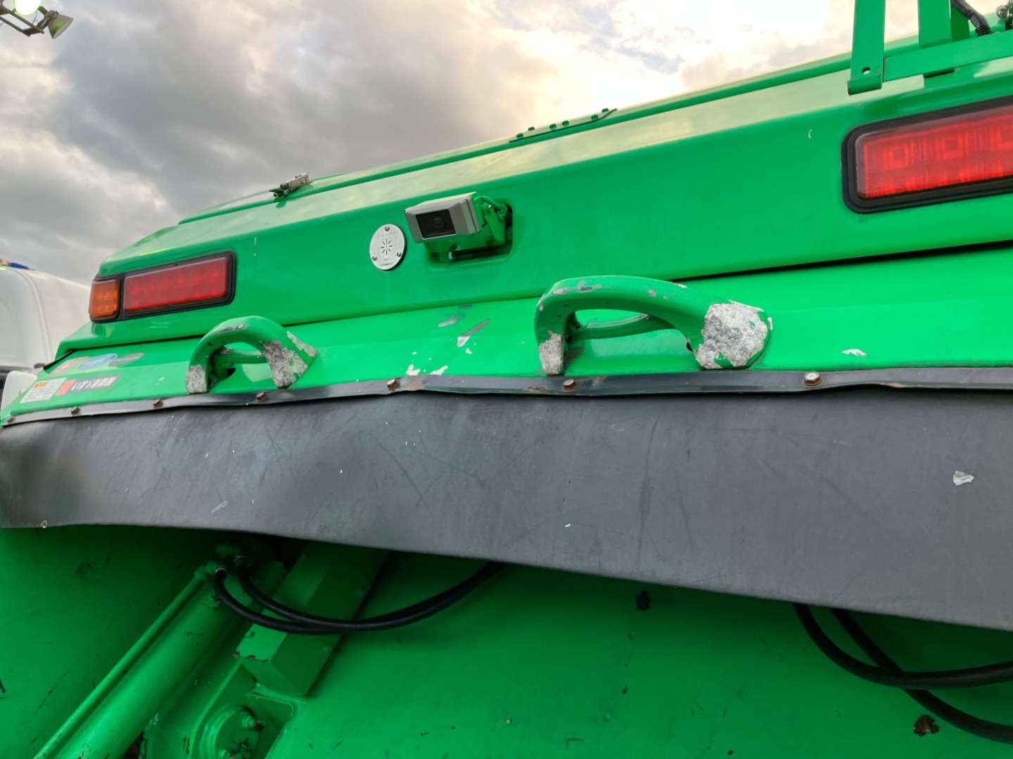 いすゞ フォワード 2PG-FRR90S2(2WD)の写真8
