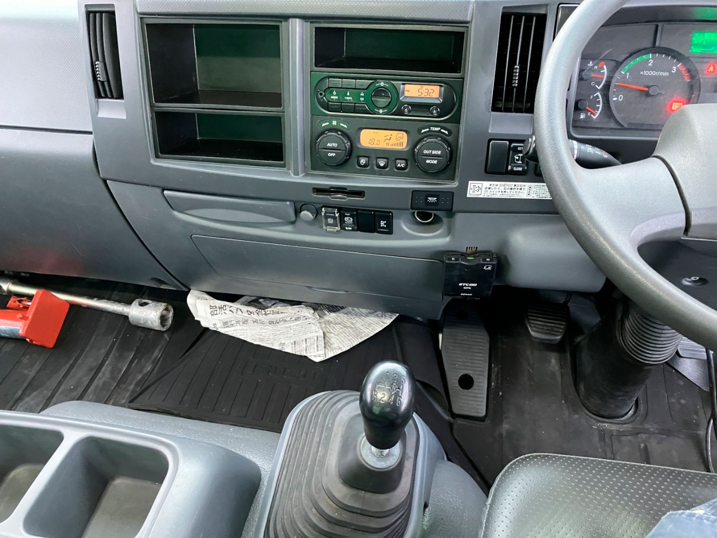 いすゞ フォワード 2PG-FRR90S2(2WD)の写真22